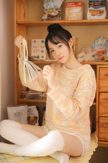 双乳丰满的女学生电影